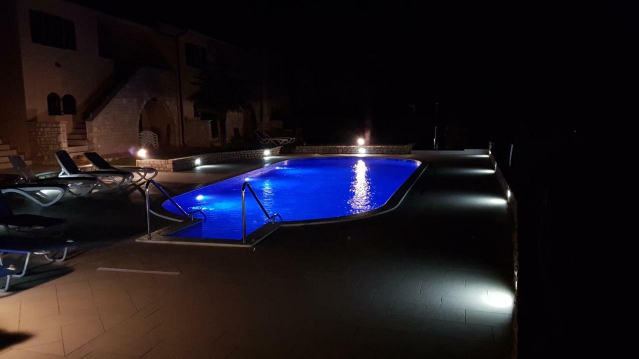 Holiday Home Marina Kastelir Ngoại thất bức ảnh