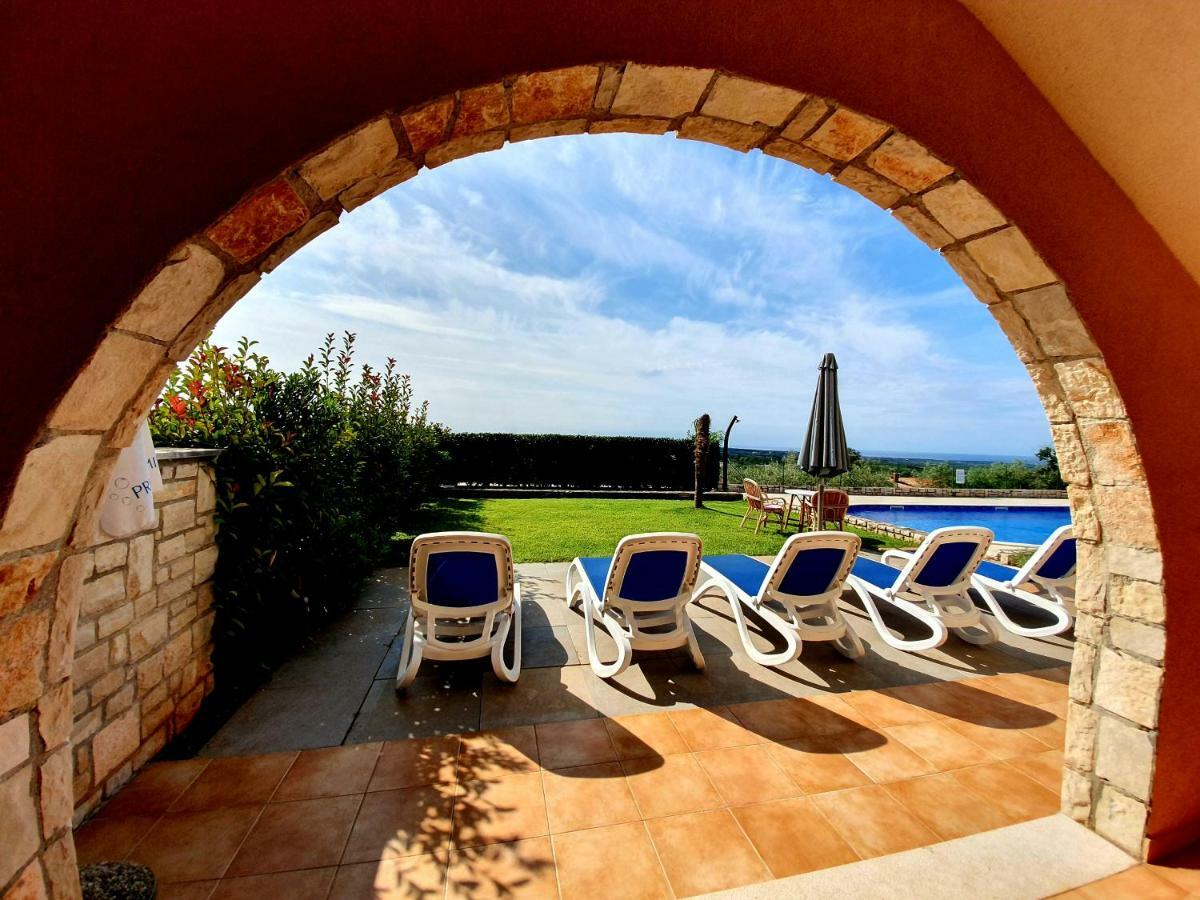 Holiday Home Marina Kastelir Ngoại thất bức ảnh